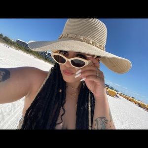 Meet your Posher, Bianca